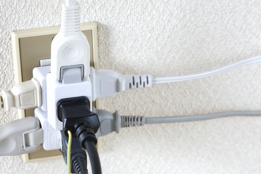 電気火災とは？発生する原因と対策を知って身近にひそむ危険を防ごう